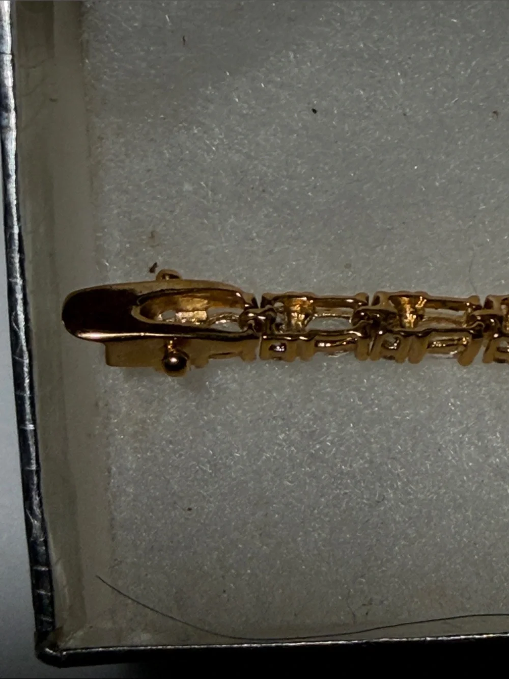 N/A delicate gold